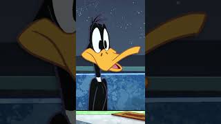 Looney Tunes auf Deutsch ???????? #shorts | Daffy's Date ️ |@WBKidsDeutschland