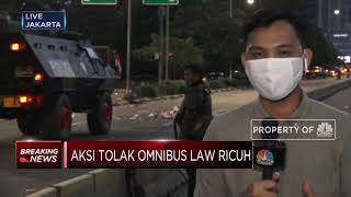 Aksi Tolak Omnibus Law di DPR Ricuh!