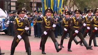 Пролог конкурса "Әскери керней" 2013 года, фанфары, рота почетного караула, выход оркестров.