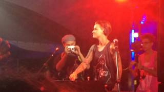 RUBY ROSE dj set at LESBIAN WOODSTOCK 2015 - 15/17