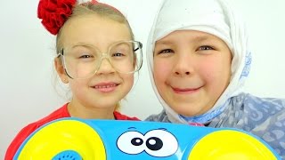 Смешное видео для детей. Бабушка на танцах.