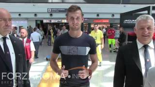 Norbert Gyomber sbarca a Roma [HD]