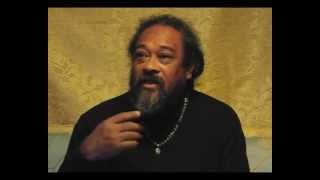 Mooji ♥﻿ Answers ◦ Pain brings me back to ego...