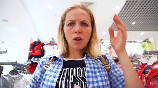 ПОКУПКИ в ТОРГОВОМ ЦЕНТРЕ! МАЛЬЧИКИ VS ДЕВОЧКИ кто быстрее купит скетч шоу от Family Box