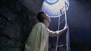 中國軍人在下水道無法脫身，緊要關頭，中國隊長策劃暴動為他進行掩護 抗日