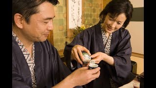 お正月のお神酒、お酒を飲めない人はどうしてるの？　無理に飲まされた経験者も