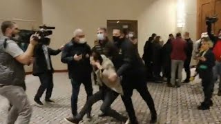 “ნაცმოძრაობის“ მომხრეების დაპირისპირება პოლიციასთან ბათუმში - ვიდეო
