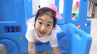 비오는날엔 집에 놀이터를 만들어요! 타요 미끄럼틀 스쿨버스 미끄럼틀 장난감 놀이 Tayo Bus Slide toy
