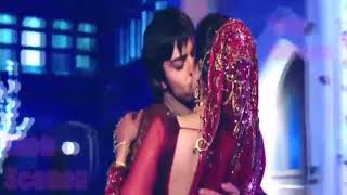 Rakul Preet Singh Sexy Kissing scene from Yaariyan Movie