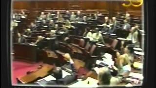 Uruguay Crisis 2002 Código País