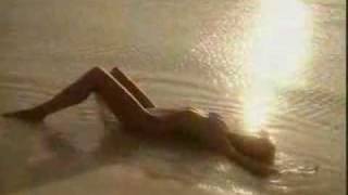 Heidi Klum sexy nude model on the beach www.alessiosundasmodel.com