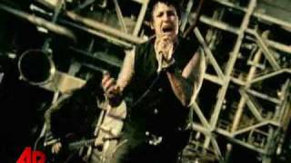 Poor Economy Inspires Papa Roach