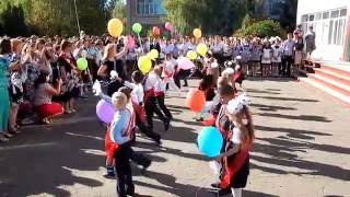 Танец первоклассников "Птицы мои птицы" 1 сентября 2016 г. Первомайская СОШ №1 (ПМР).