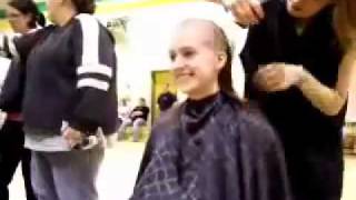 girl headshave 1