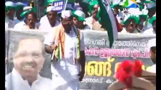ജനഹൃദയങ്ങളില്‍ ആവേശമുയർത്തി  എം.പി. രാജ്  മോഹൻ ഉണ്ണിത്താൻ നയിച്ച  ലോങ്ങ് മാർച്ച്