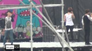 SMT SG Rehearsal - Ryeowook, Onew, Chen, Baekhyun Open Arms 11222012