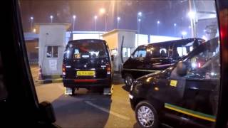 Самолет и приезд в аэропорт Дели