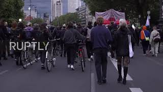 Germany: Hundreds of women join pro-choice queer feminist demo in Berlin