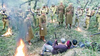 國軍士兵為掩護大部隊撤離，誓死阻攔日軍，彈盡糧絕後，在日軍包圍中拉響手雷！ ️ 抗日