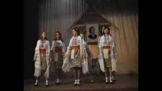 Хора фетелор. Кэлушарий. Hora fetelor. Calusarii.