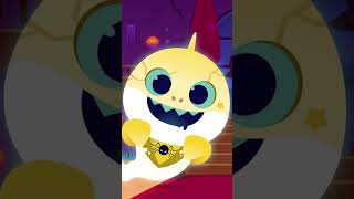 A Disfrazarse en Halloween con Tiburón Bebé #shorts | Pinkfong en español