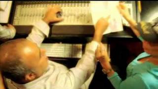 Персиянка (Shohreh) поет на армянском языке