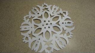 How to Make a Six Pointed Cutout Paper Snowflake -with yoyomax12