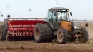 Valtra BH 180 e Semeato TDNG 520 semeando arroz em Itaqui pt 1