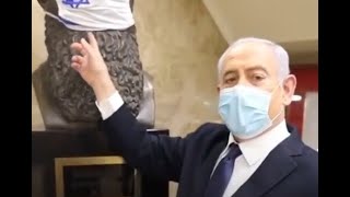 Премьер-министра обидеть может каждый?