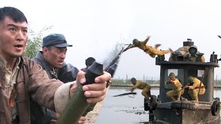 日軍大部隊來襲！游擊隊長手握小鋼炮，一炮轟爛日軍戰艦！ ️ 抗日