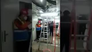 Water leakage at #Huoshenshan Hospital in #Wuhan #火神山医院 漏水了
