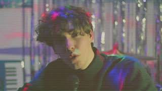 SPINN - She Takes Her Time