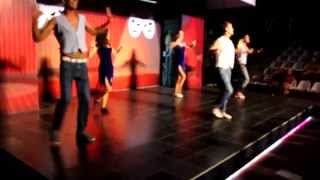 анимационный танец Shakira - Waka Waka