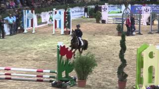 Holstein International 2014 - Sieger Prüfung 30  - Carstensen,Tjade mit Tara - Jungs aufs Pferd -