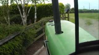 John Deere 3050 - Pulling Hard with a Sweet Hum...