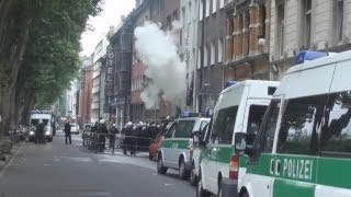 Polizei räumt Haus in Kölner Moselstraße am 26.07.2011