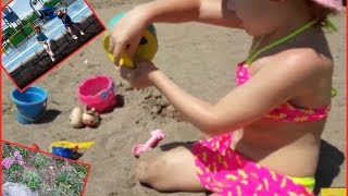 Дети на море. PAPILLON BELVIL HOTELS. Большая черепаха. Дети на пляже строят бассейн из песка.