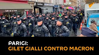 Parigi: manifestanti dei gilet gialli marciano contro le politiche di Macron