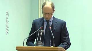 Яценюк призвал ЦИК вмешаться в ситуацию на 132-м округе