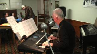 Peter Jackson playing his Yamaha PSR-S950
