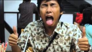 indomie abang adek pedes mampus