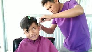Ngọc Khmer Trà Vinh, Cắt tóc cho bé bị gãy hai cây răng