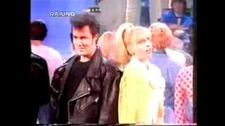 Lorella Cuccarini & Giampiero Ingrassia - Sere d'estate (summer nights) - Grease