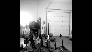Pinch lifting a pair of 45's right and left handed