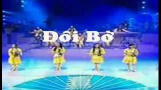 Nhóm 12 Cô Gái (女子十二樂坊) - Đôi Bờ (永隔一江水) (Hòa Tấu)
