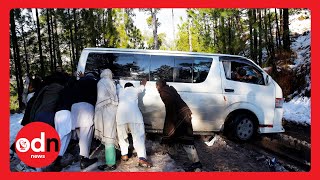Heavy Snowfall Tragically KILLS Dozens at Pakistan Resort