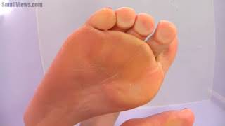 giantess feet