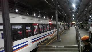 Kereta api eksekutif Bima tiba di stasiun balapan solo