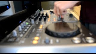 DJ SOΛP - Trap on Pioneer DDJ T1 (Clip)