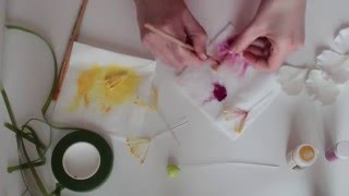 Цветы из мастики: мак. Способ без доски.